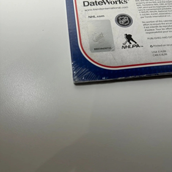 Montreal Canadiens 2018 16 month calendar Sealed - Picture 6 of 6